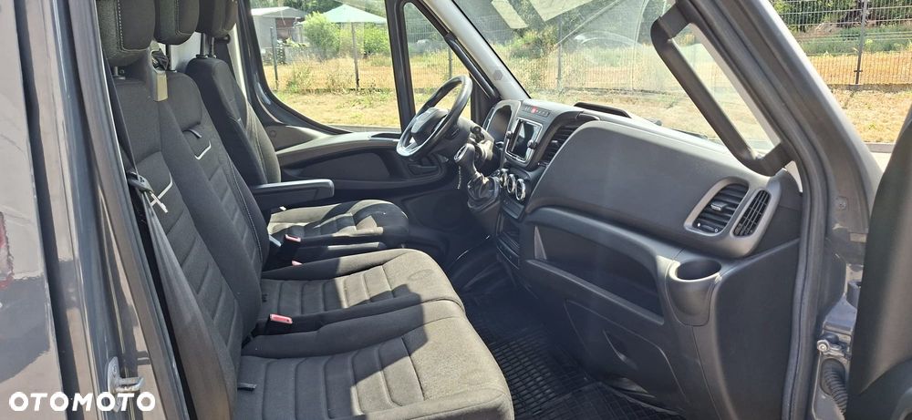 Iveco Daily - 12