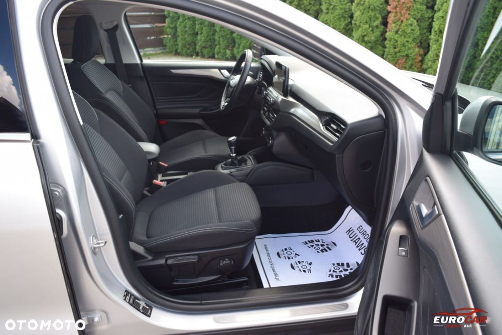Ford Focus 1.0 EcoBoost Titanium Business - 16