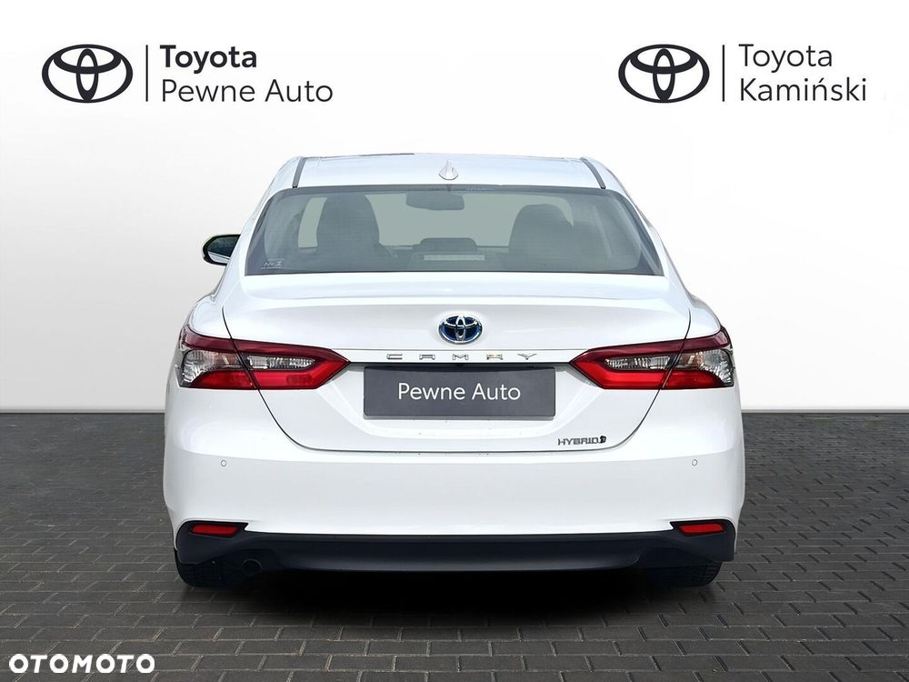 Toyota Camry 2.5 Hybrid Comfort CVT - 4