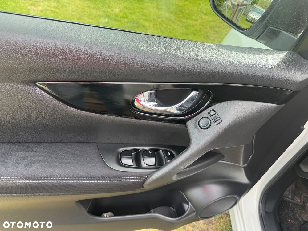 Nissan Qashqai 1.6 DIG-T Tekna - 29