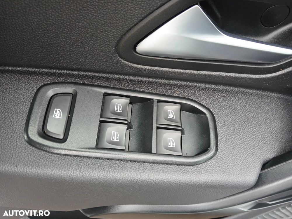 Dacia Duster Blue dCi 115 4WD Comfort - 10