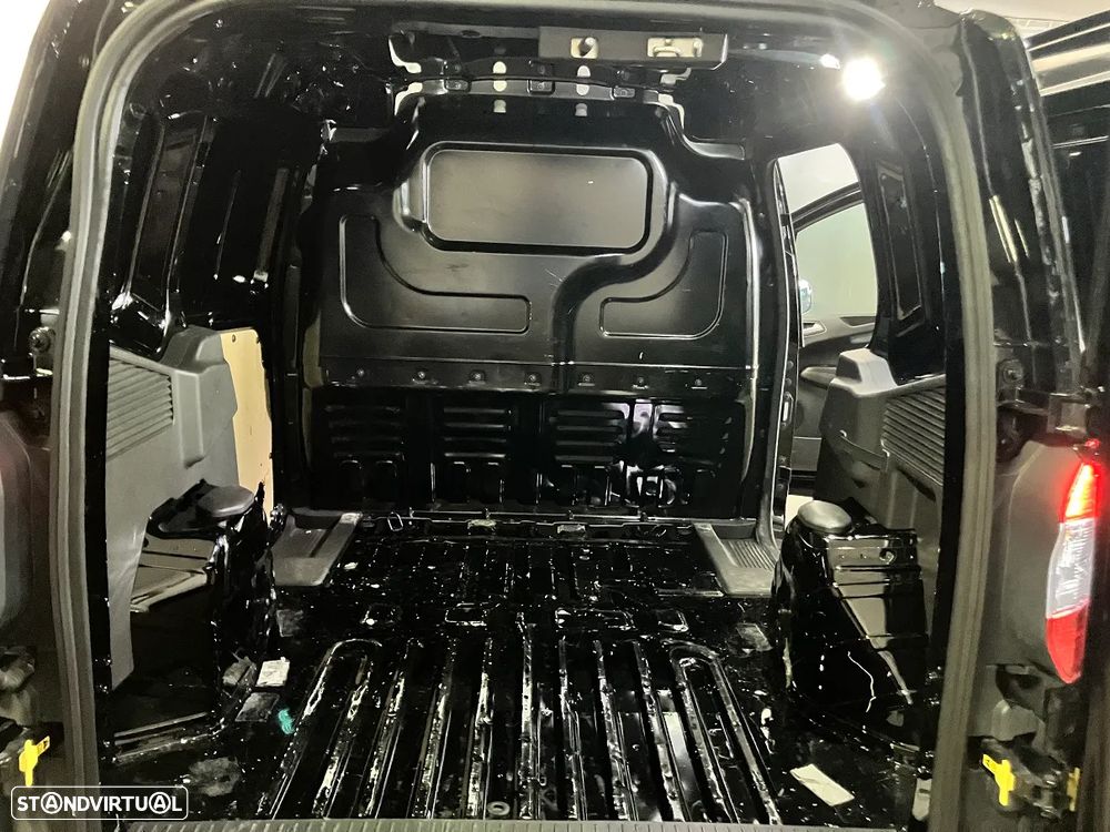 Ford TRANSIT COURIER 1.5 TDCI - 11