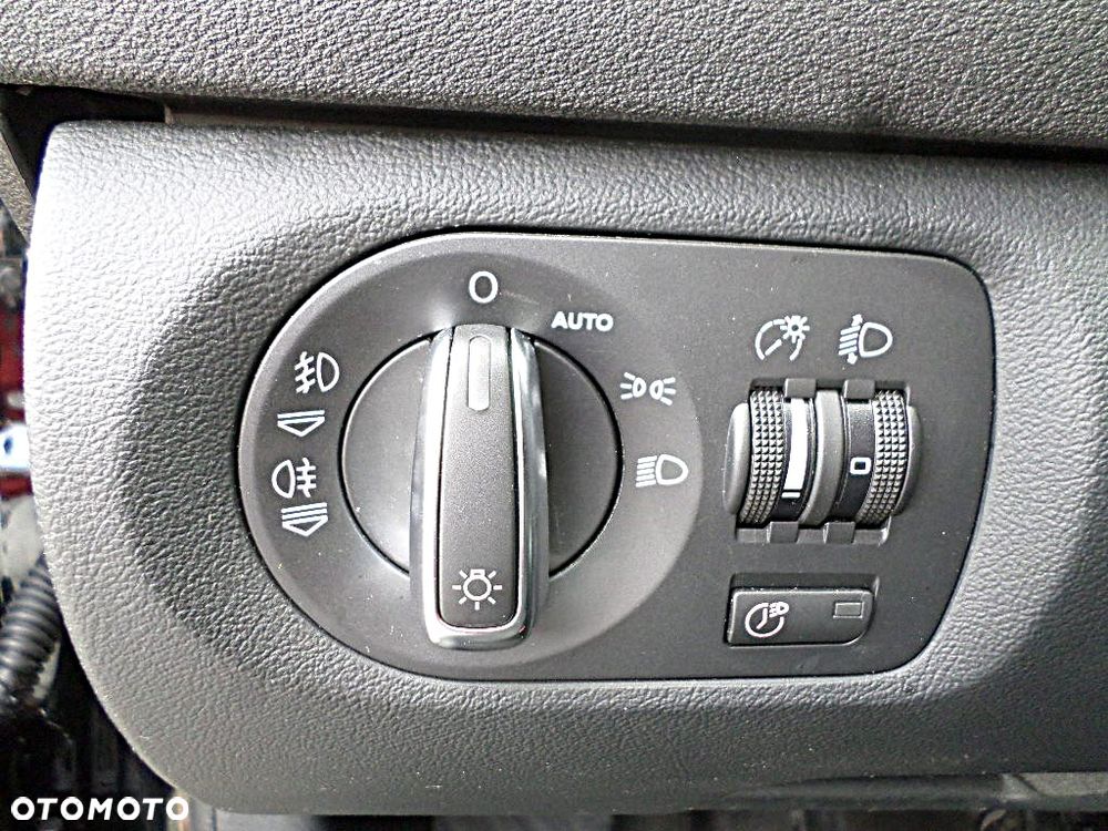 Audi A3 Sportback 2.0 TDI DPF Ambiente - 14