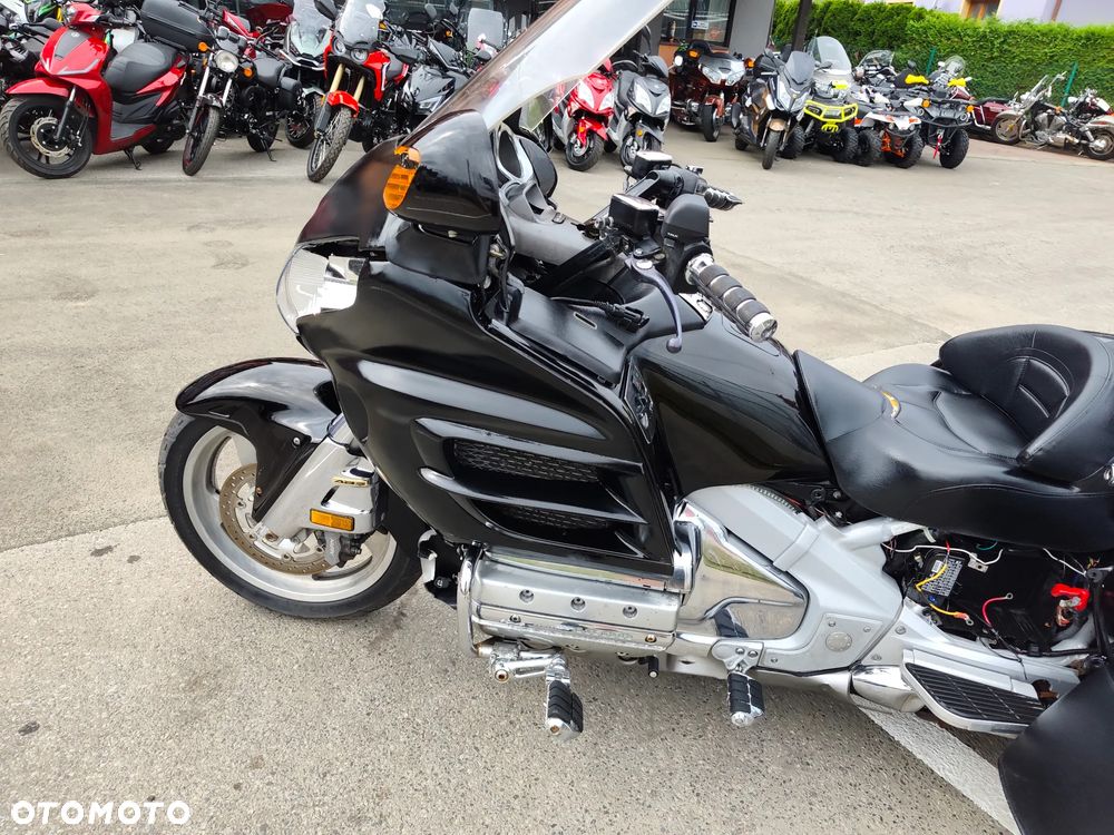 Honda GL - 10