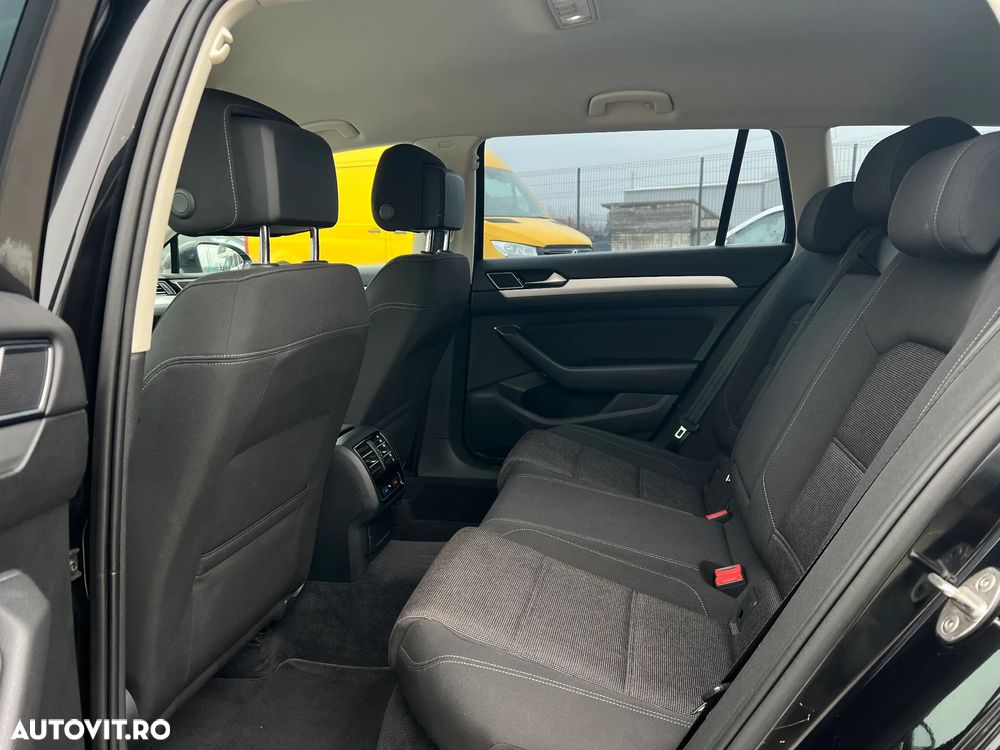Volkswagen Passat 2.0 TDI DSG Comfortline - 6