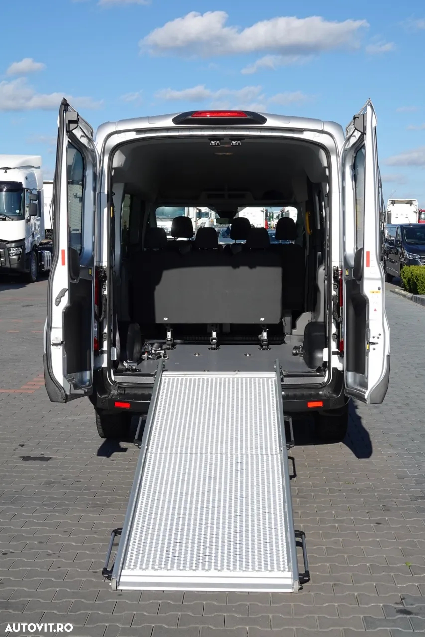 Ford TRANSIT / 6 locuri + Acces scaun cu rotile / Pentru persoane cu dizabilități / 2021 / DUPĂ CONTRACTUL DE SERVICE - 31