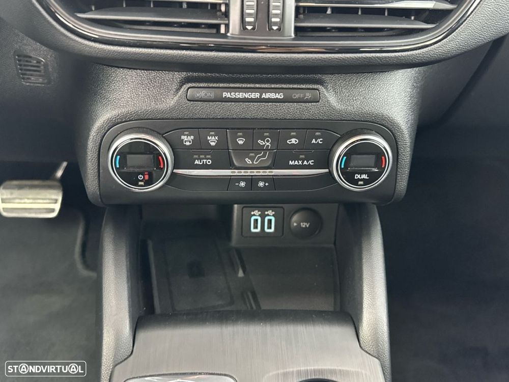 Ford Focus — fotografia 19