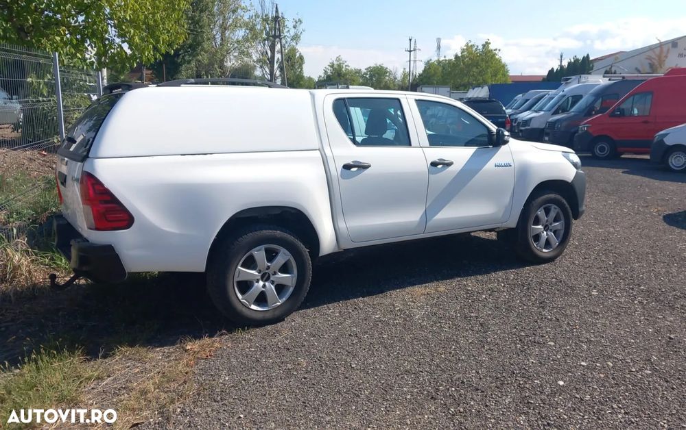 Toyota HILUX - 8