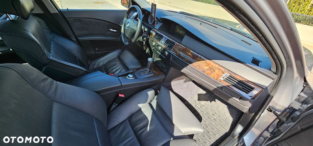 BMW Seria 5 - 35