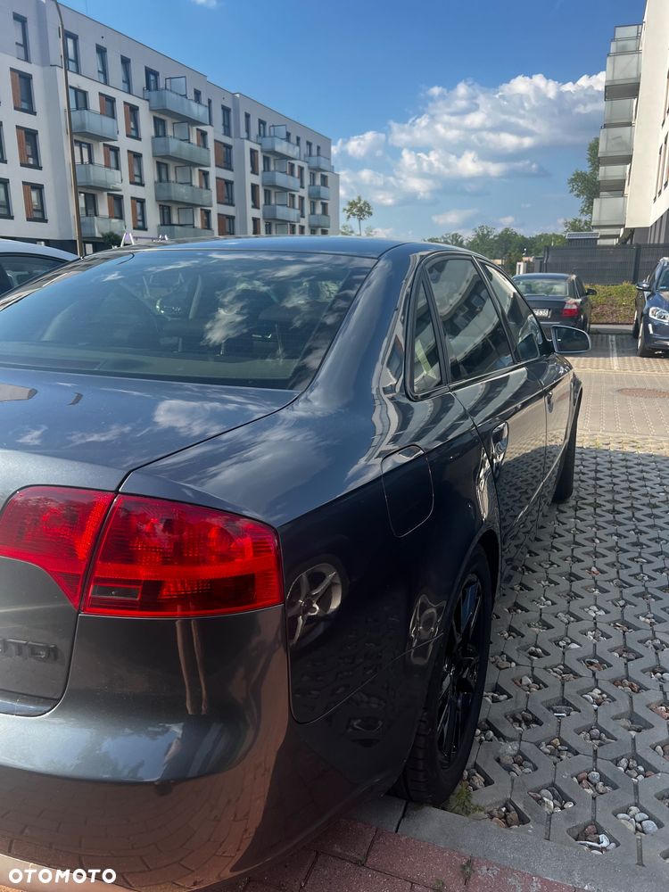 Audi A4 Avant 2.0 TDI - 5