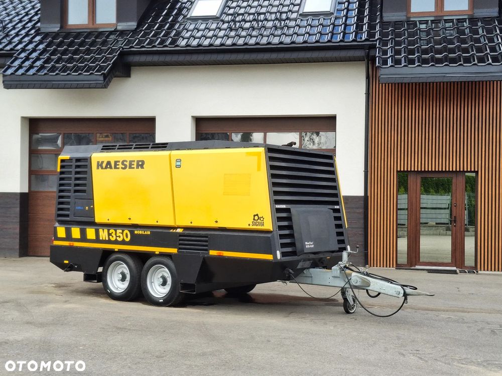 Inny Kompresor Śrubowy Mobilny Kaeser M350 Sigma Wydajność Do 34m3/min Ciśnienie Robocze Do 14 BAR Silnik Mercedes-Benz 6 Cylindrów Potężny Mobilny Kompresor Świetny Stan 7700 MTH Sterownik SIGMA CONTROL MOBIL Po Kompletnym Serwisie Gotowy Do Pracy Zastosowania: Piaskowanie / Czyszczenie Suchym Lodem / Technologia wiercenia itp. - 1