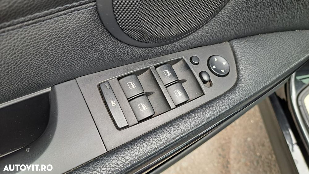BMW Seria 3 - 35