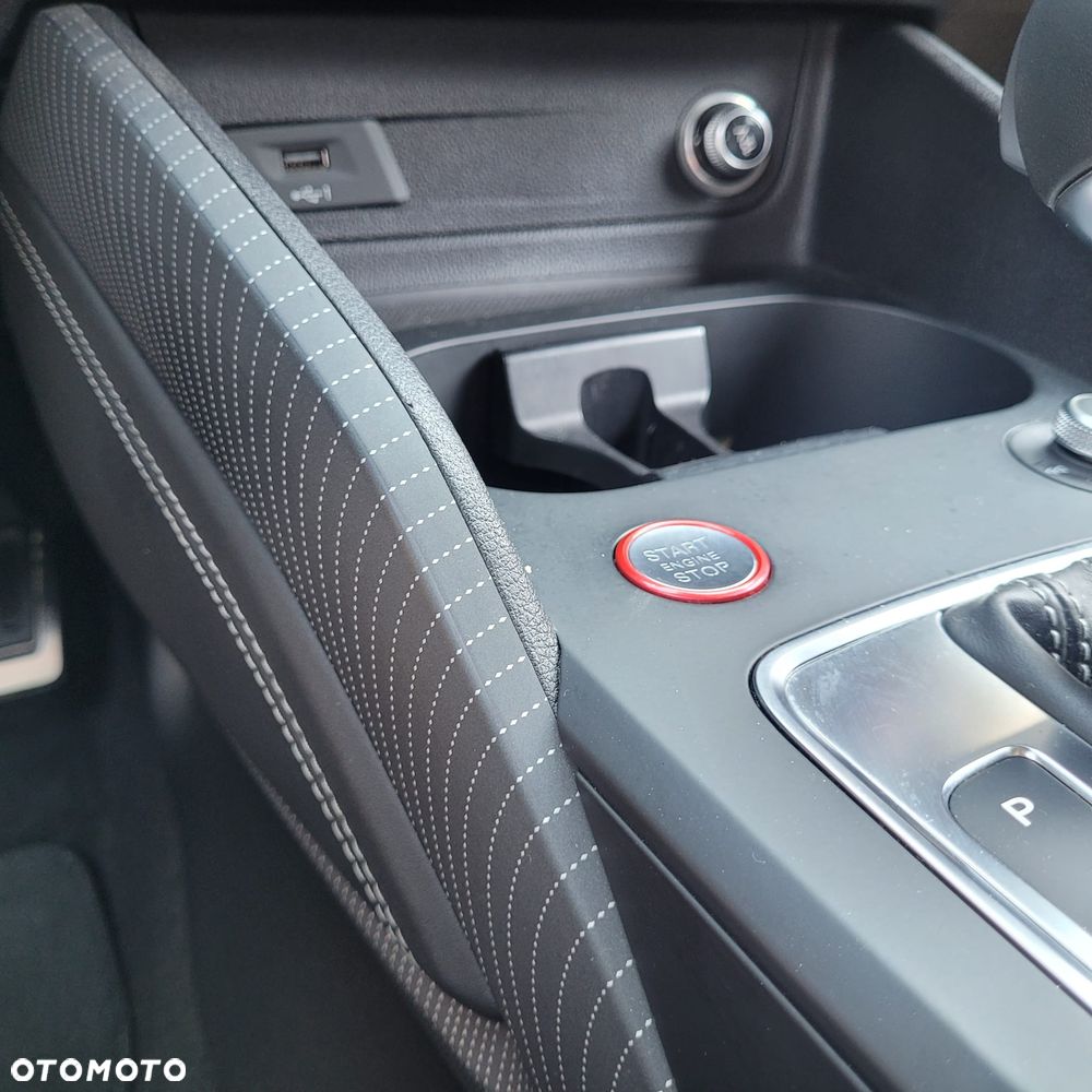 Audi SQ2 - 12