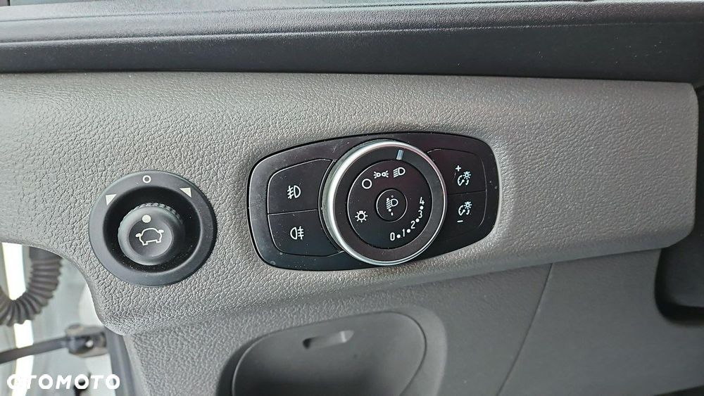 Ford Transit - 16