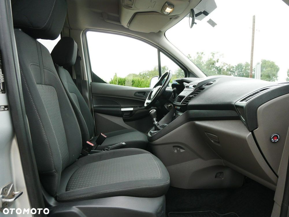 Ford Transit Connect - 24