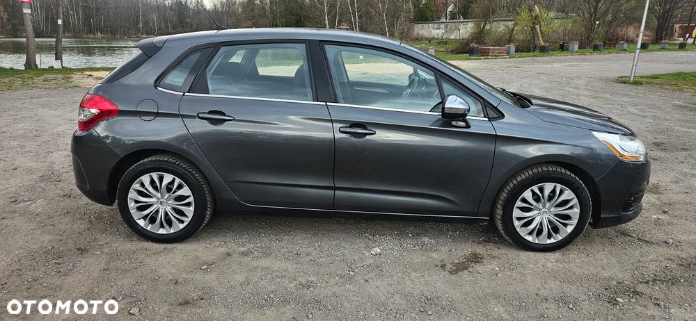 Citroën C4 HDi 115 Exclusive - 4