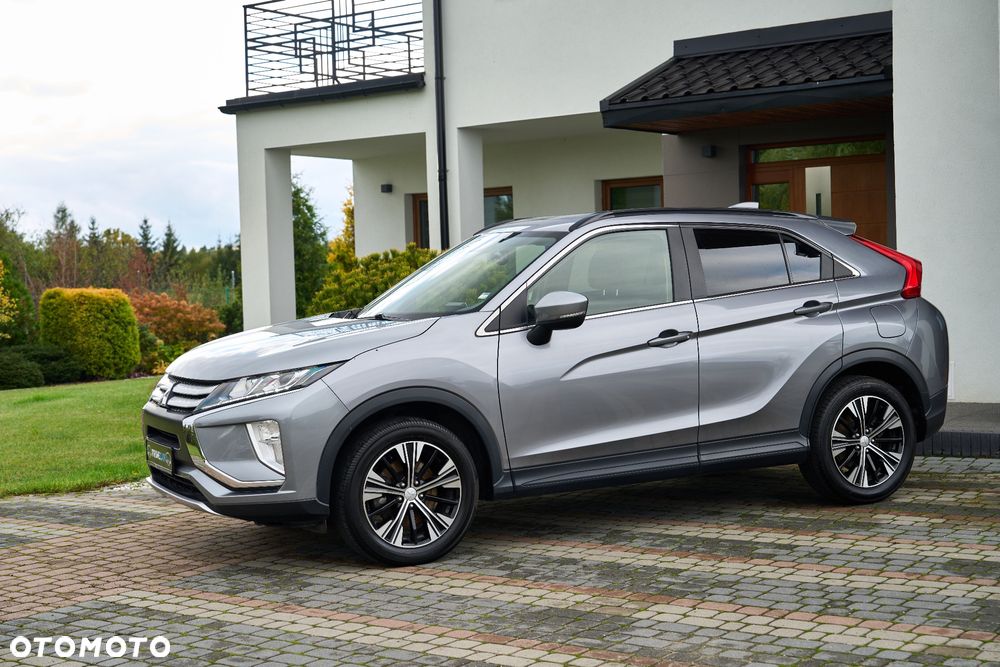 Mitsubishi Eclipse Cross - 12