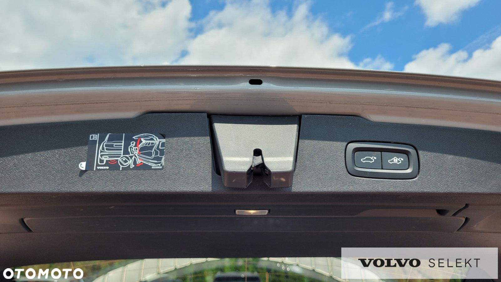 Volvo V60 Cross Country - 21