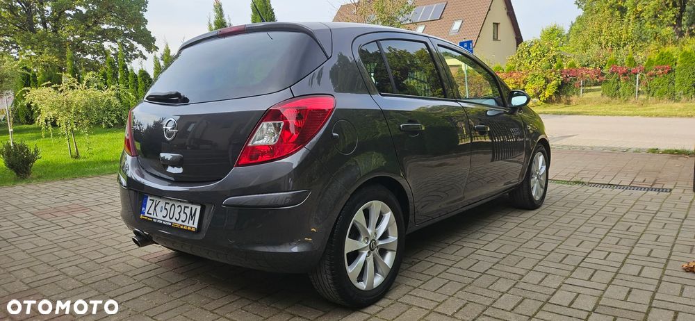 Opel Corsa 1.4 16V 150 Jahre - 7