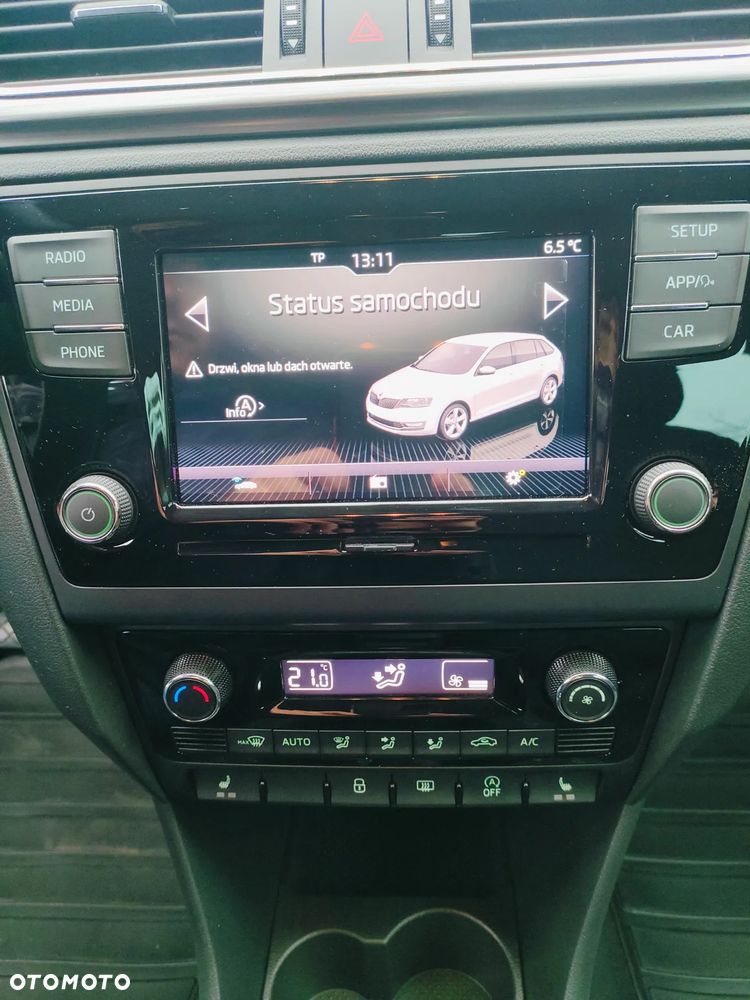 Skoda RAPID Spb 1.0 TSI Style - 23