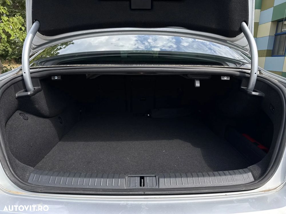 Volkswagen Passat 1.4 TSI DSG GTE - 25