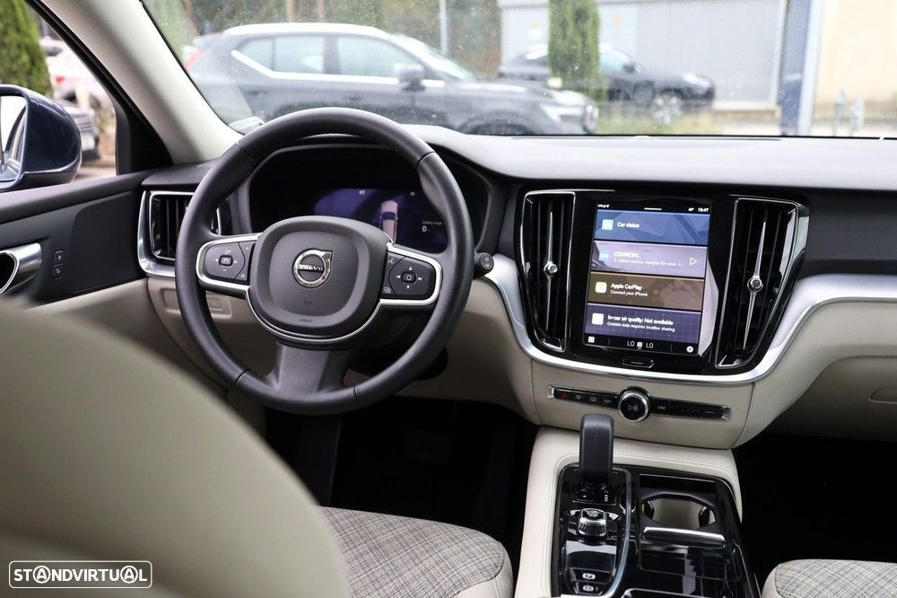 Volvo V60 2.0 T6 AWD TE Core - 22