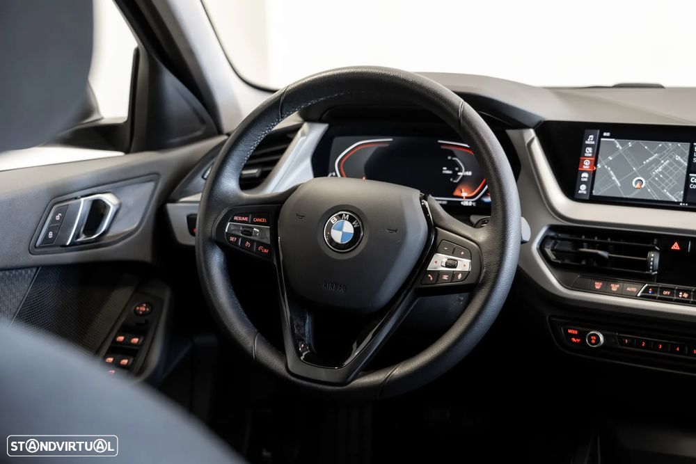BMW 116 i Aut. Advantage - 10