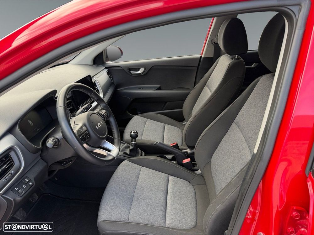 Kia Stonic 1.2 MPi Dynamic - 10