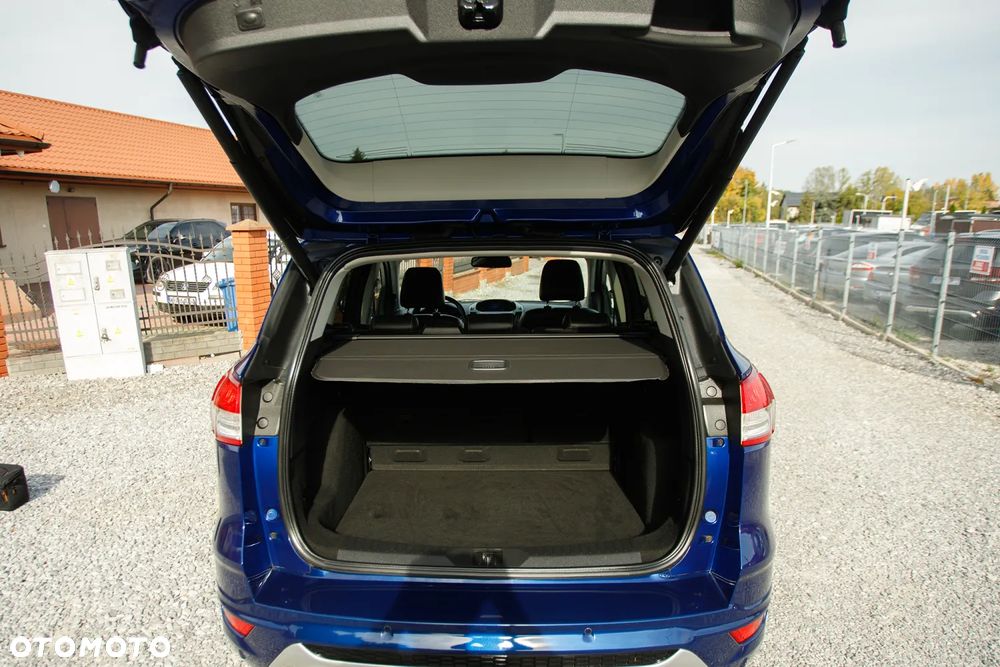 Ford Kuga 2.0 TDCi 4x4 Titanium - 36