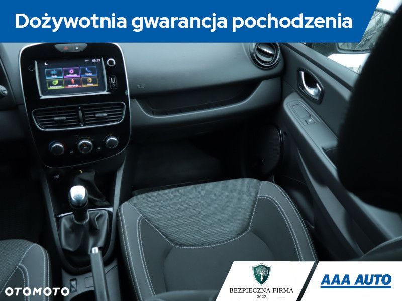 Renault Clio - 10