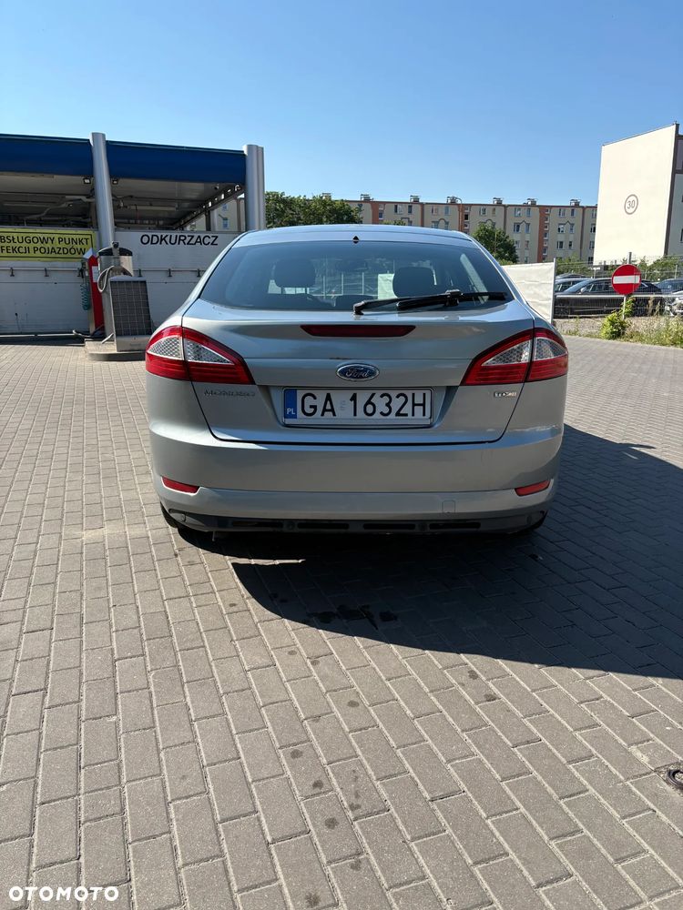 Ford Mondeo 2.0 TDCi Ghia - 9