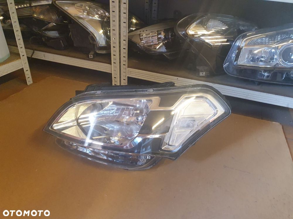 REFLEKTOR PRAWY KIA SOUL 09-11 EUROPA - 2