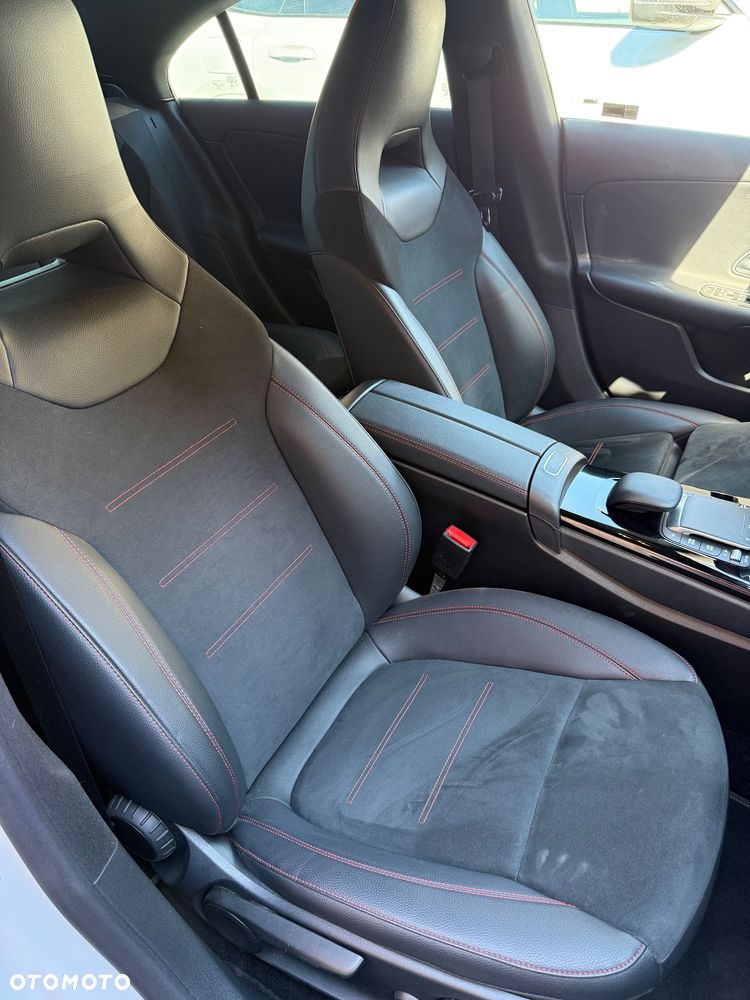 Mercedes-Benz CLA - 9