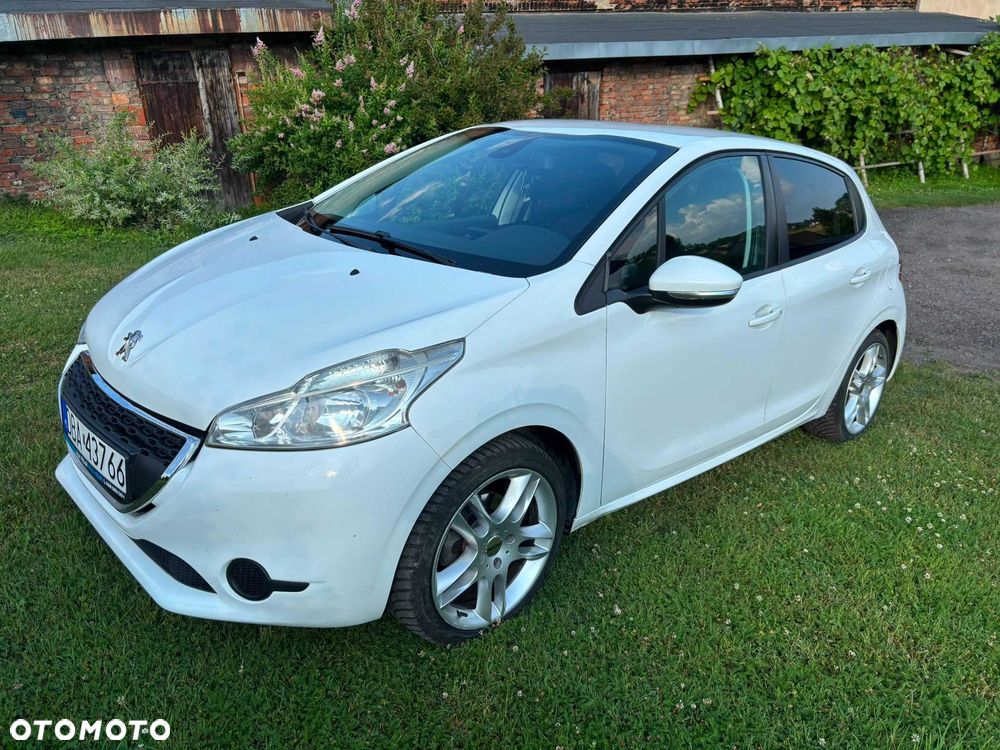 Peugeot 208 - 6