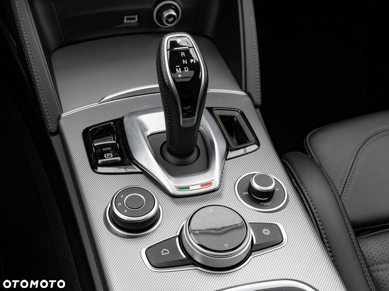 Alfa Romeo Stelvio 2.0 Turbo Sprint Q4 - 19