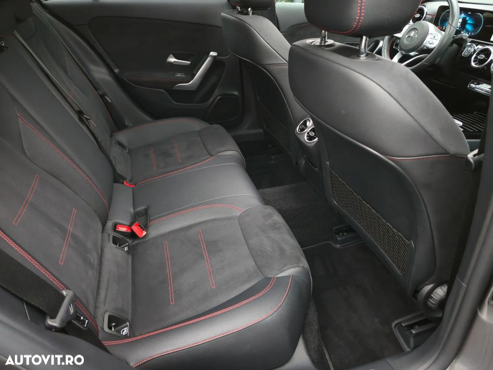 Mercedes-Benz A 200 7G-DCT AMG Line - 25