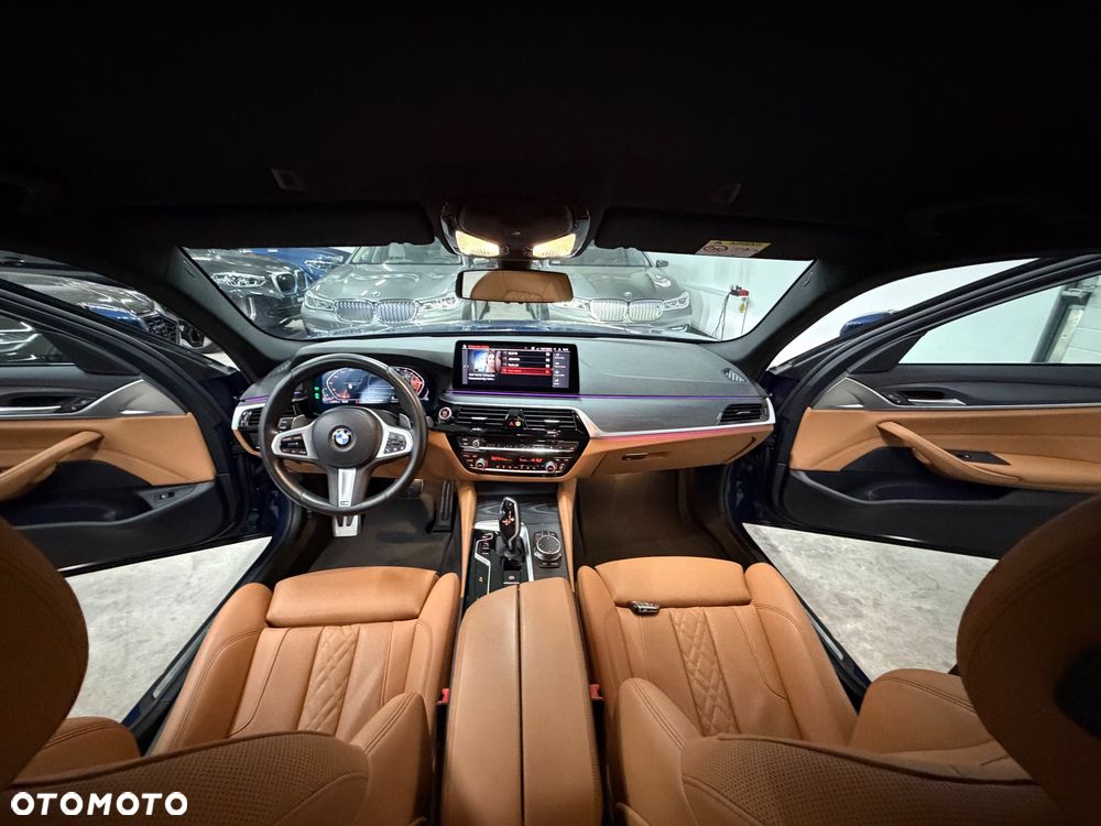 BMW Seria 5 520d xDrive MHEV M Sport sport - 29