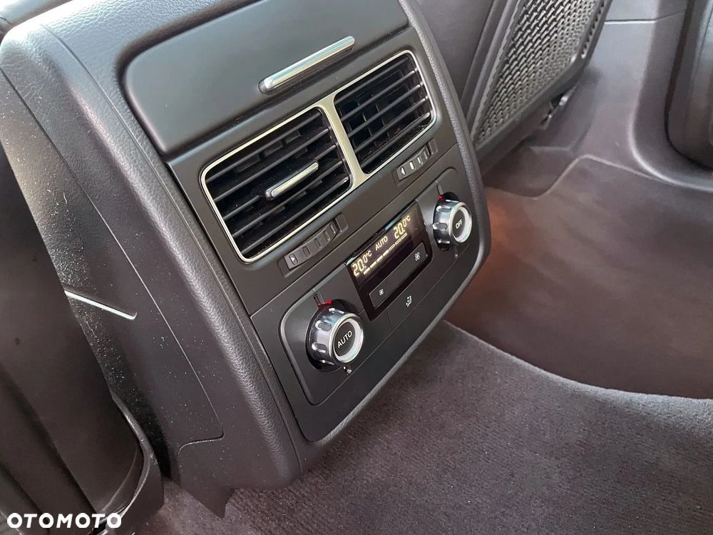 Volkswagen Touareg 4.2 V8 TDI - 12