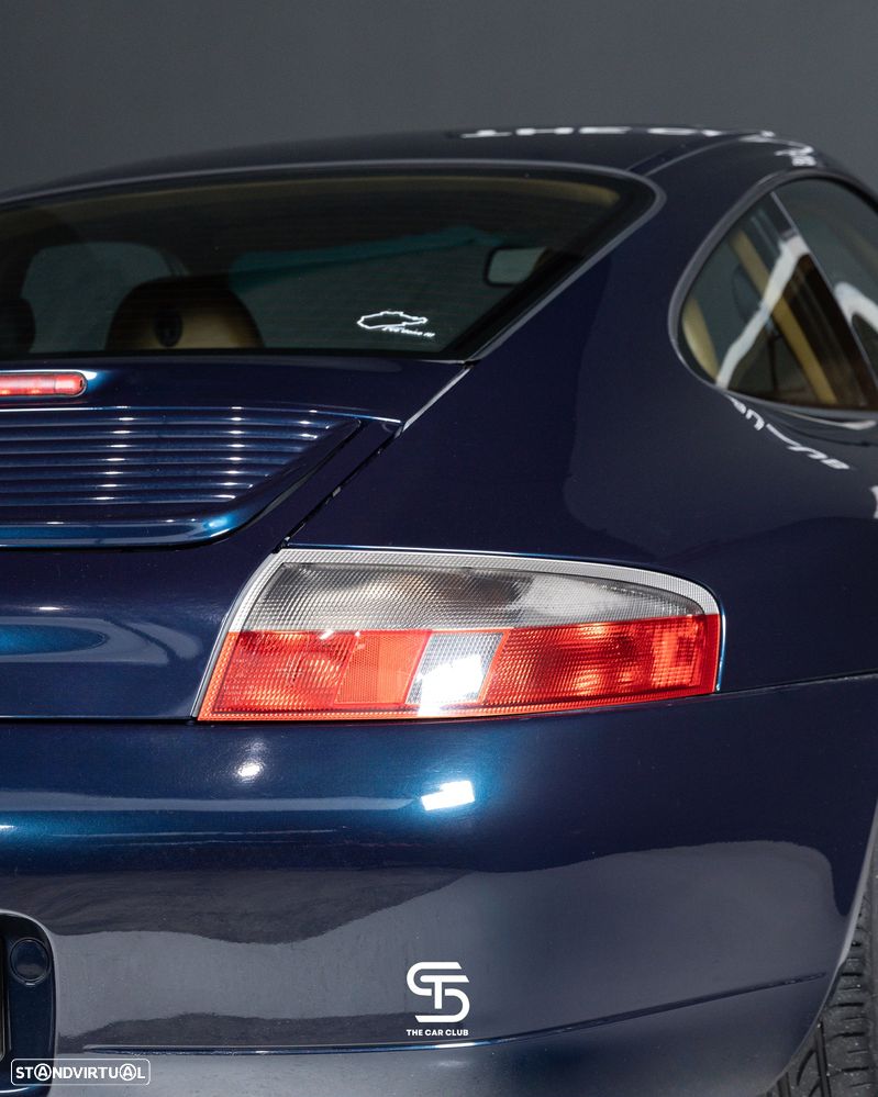 Porsche 911 (996) - 12