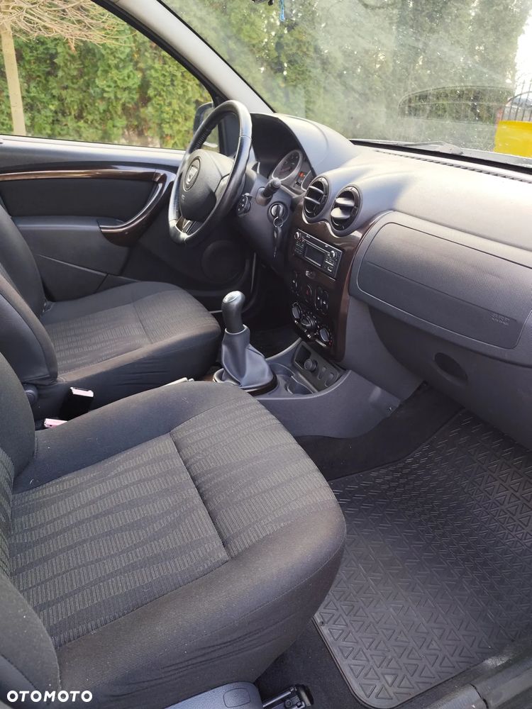Dacia Duster 1.6 16V 4x2 - 9
