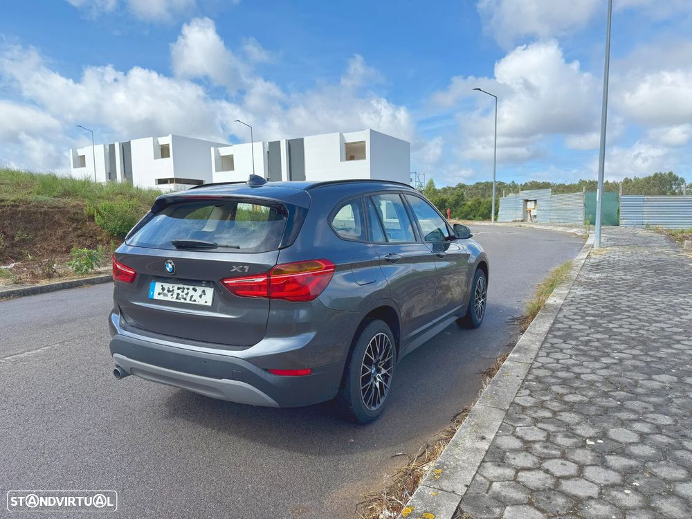 BMW X1 16 d sDrive Line Sport - 3