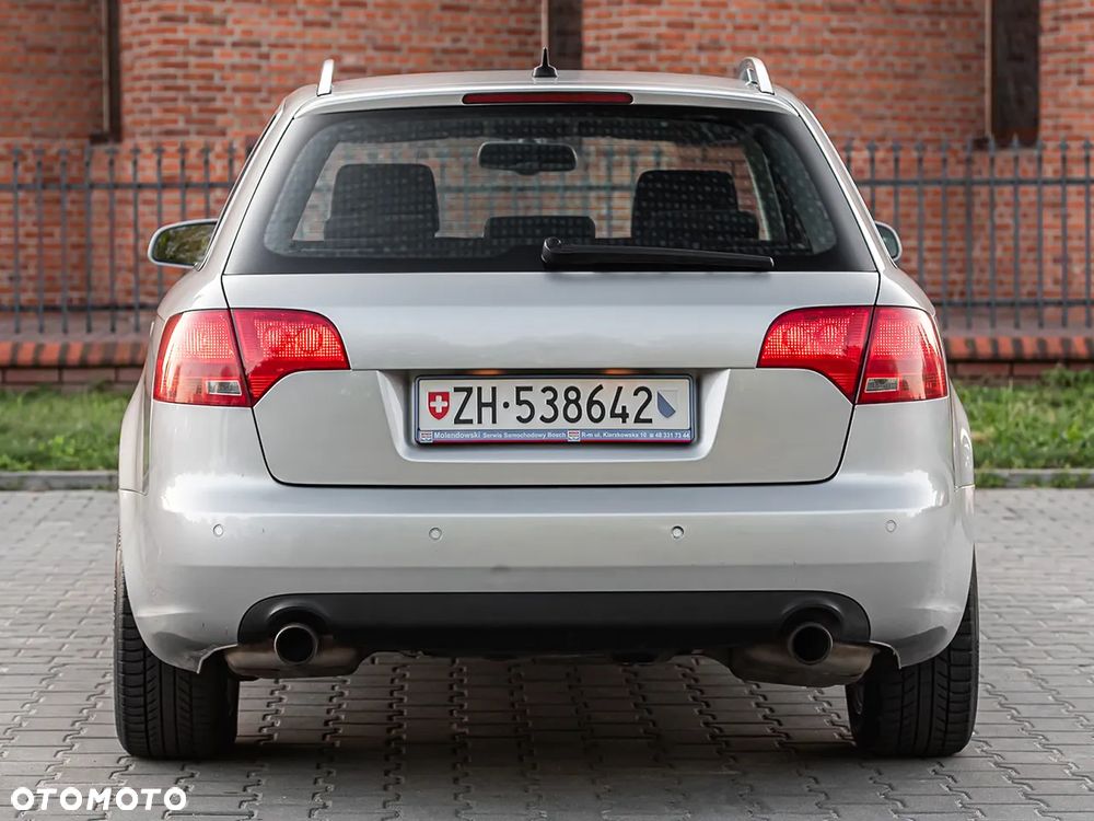 Audi A4 Avant 1.8 T quattro - 11