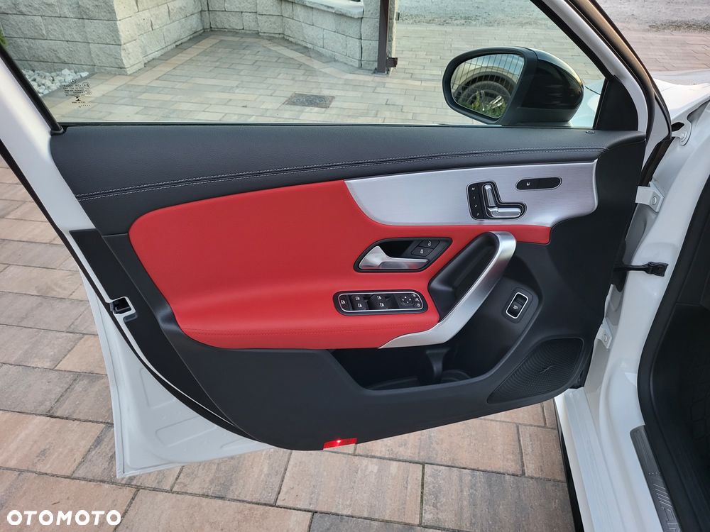 Mercedes-Benz Klasa A 35 AMG 4-Matic 7G-DCT - 17