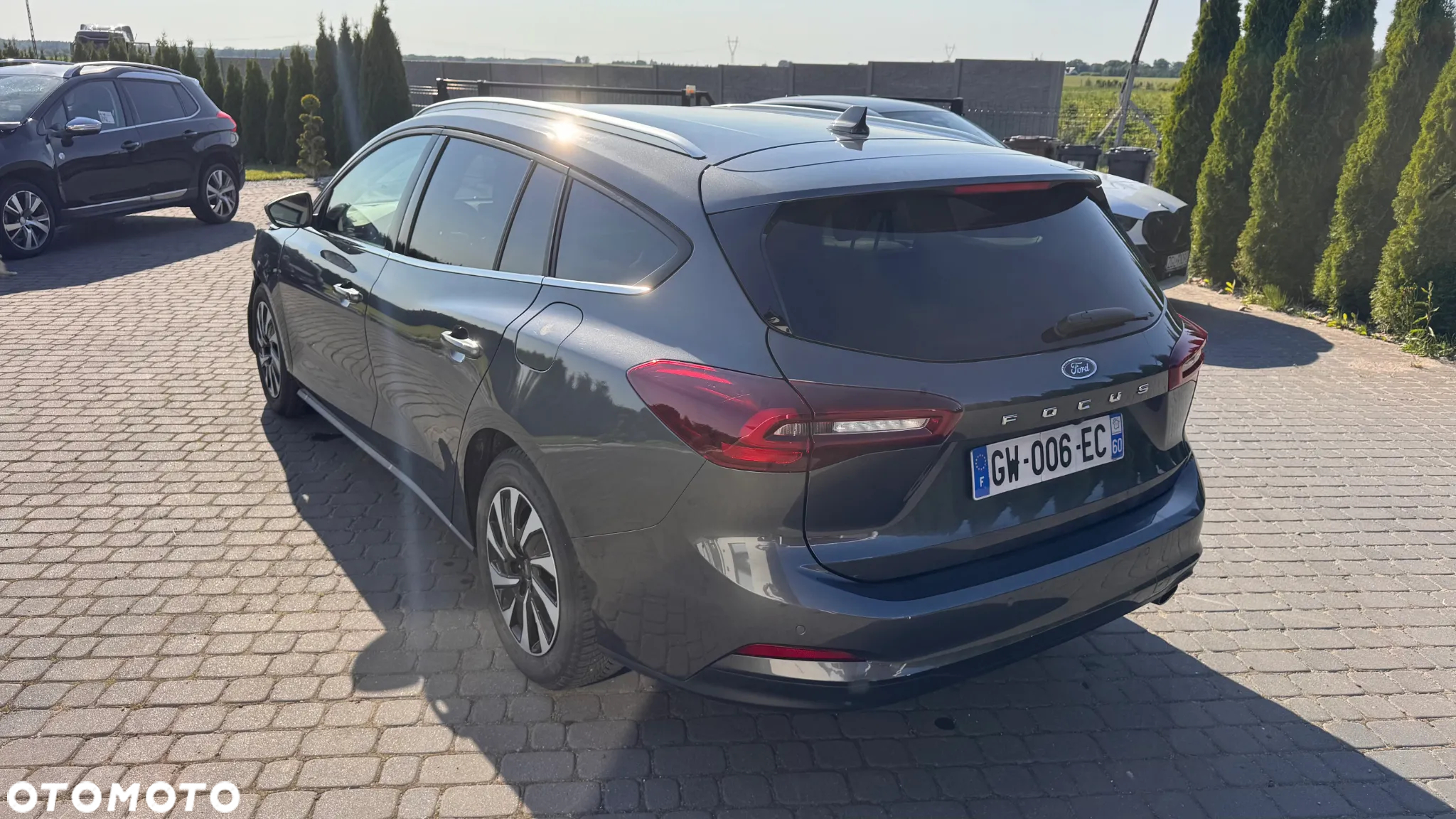 Ford Focus 1.0 EcoBoost Hybrid TITANIUM X - 3