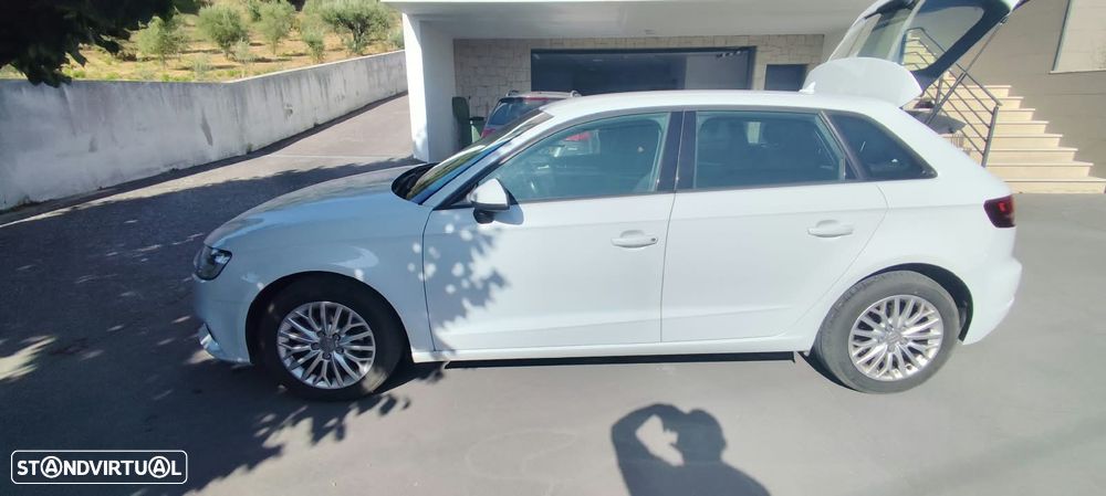 Audi A3 Sportback 1.6 TDI - 3