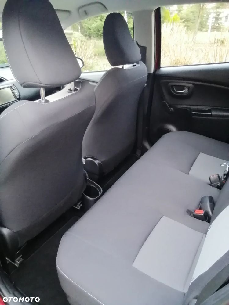 Toyota Yaris Hybrid 100 Premium - 3