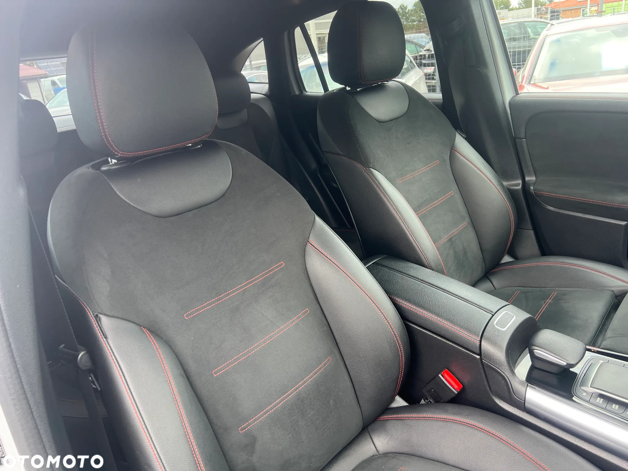 Mercedes-Benz GLA 200 d AMG Line - 33