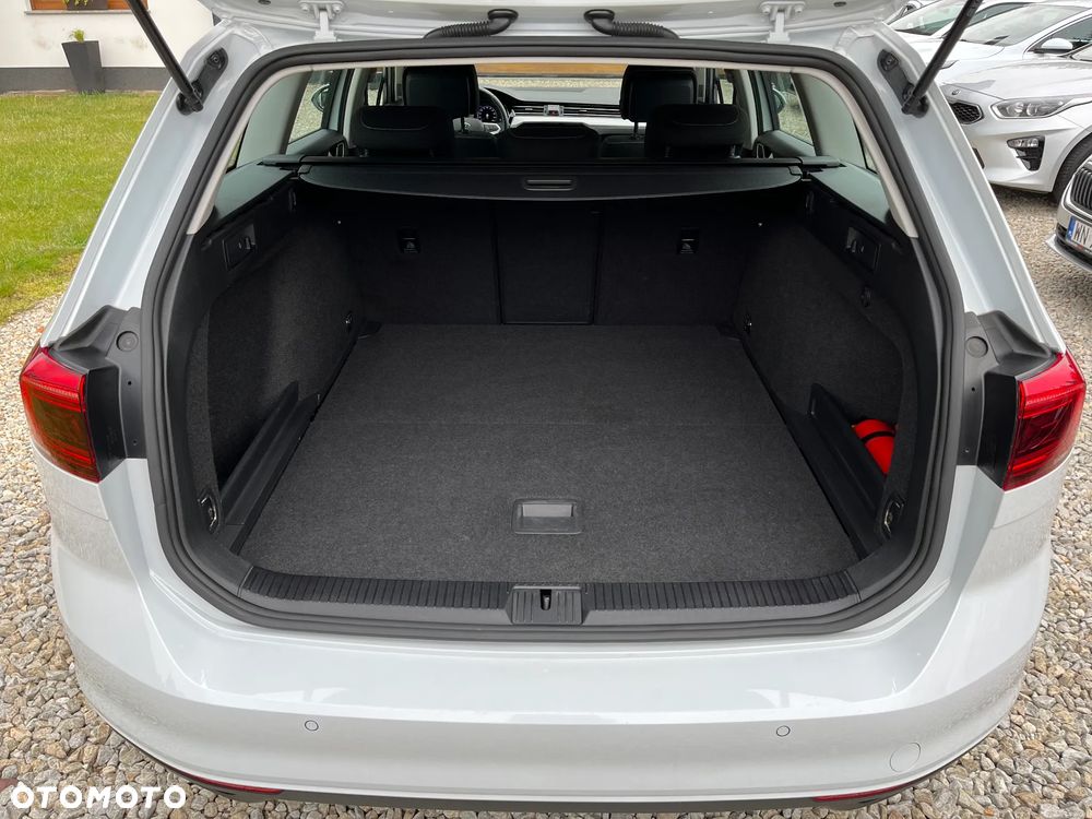 Volkswagen Passat Variant 2.0 TDI EVO Business - 26