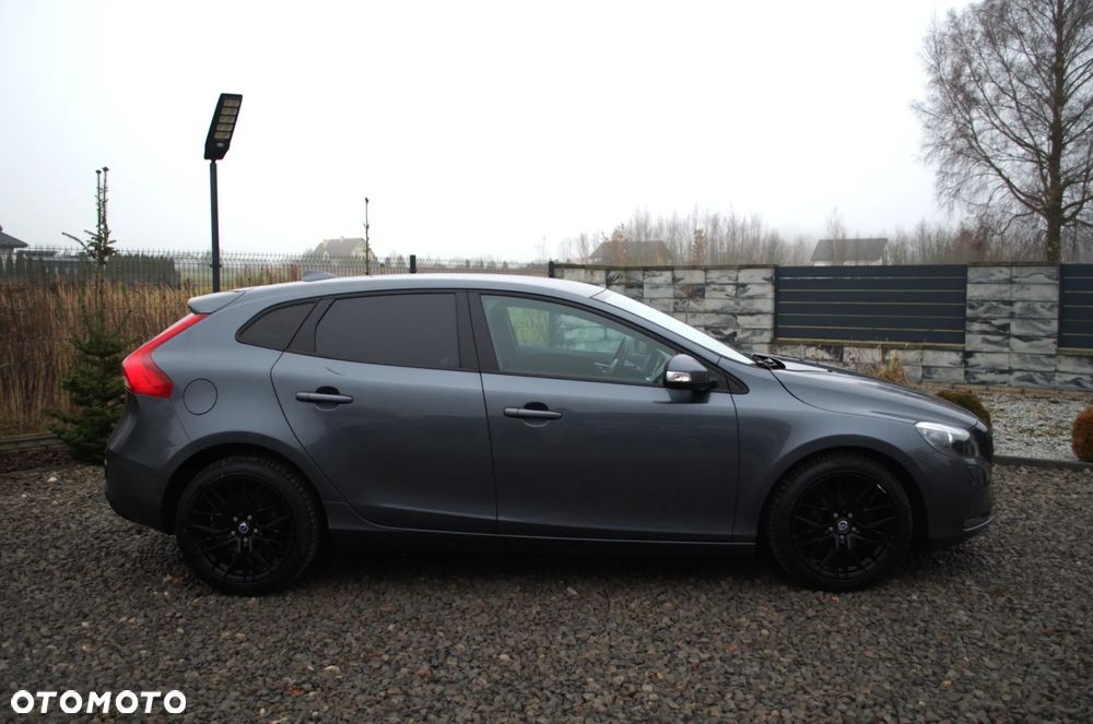 Volvo V40 D2 You - 18