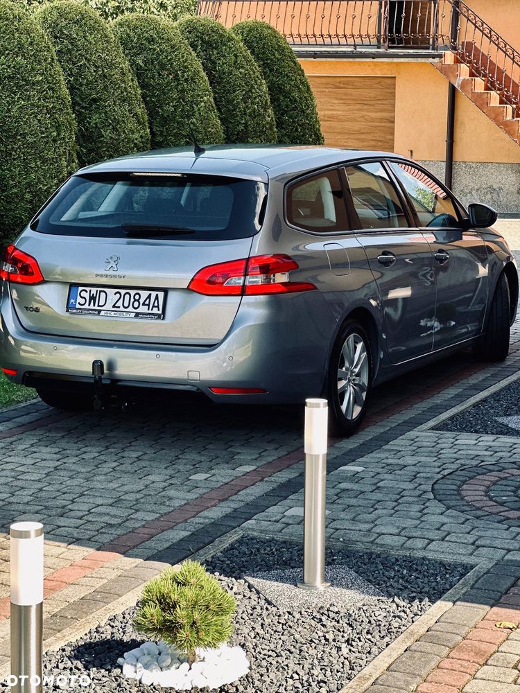 Peugeot 308 1.6 BlueHDi Allure S&S - 4